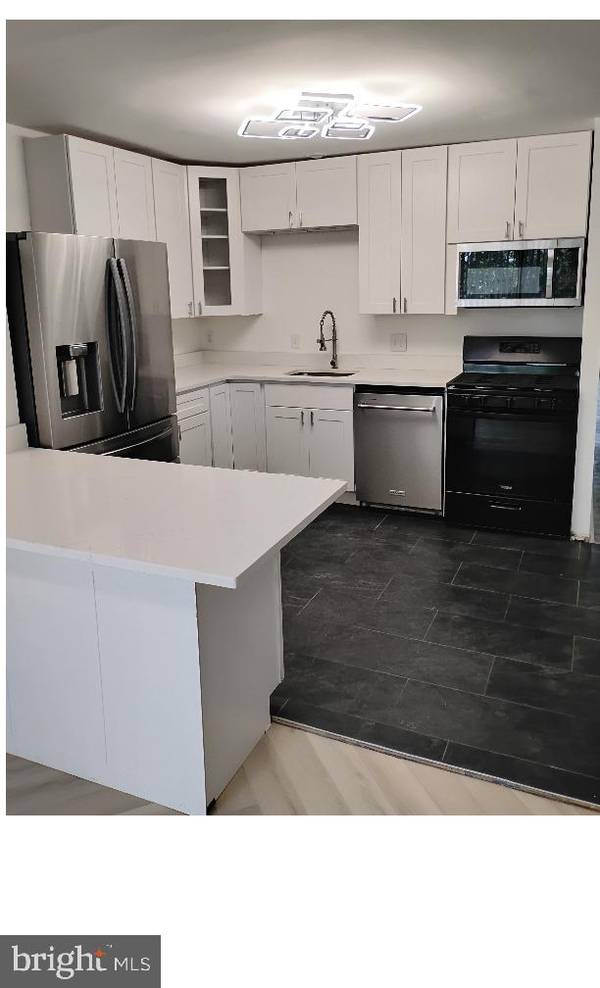 8435 GREENBELT RD #202, Greenbelt, MD 20770