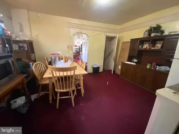 Yeadon, PA 19050,417 HOLLY RD