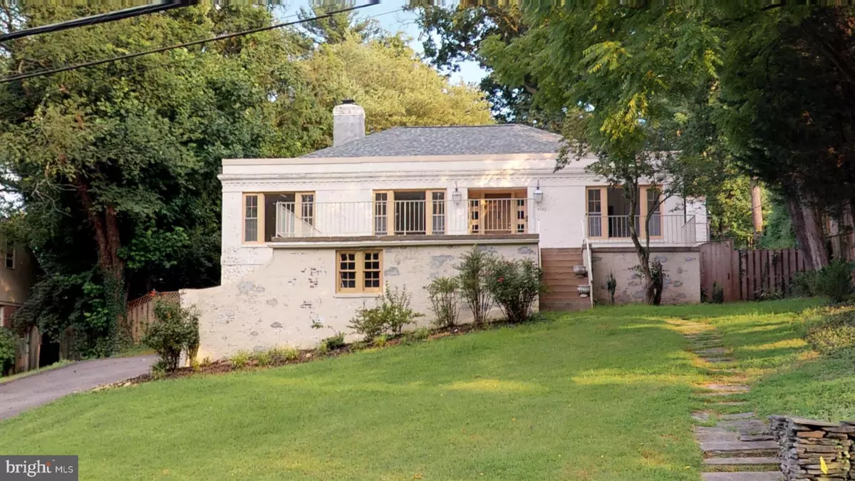 Arlington, VA 22207,4740 34TH ST N