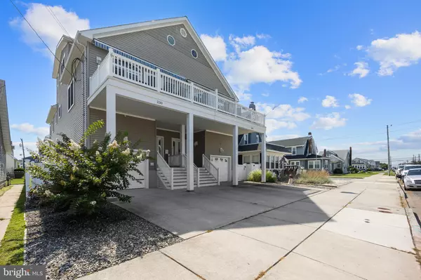 230 E 14TH AVE, Wildwood, NJ 08260