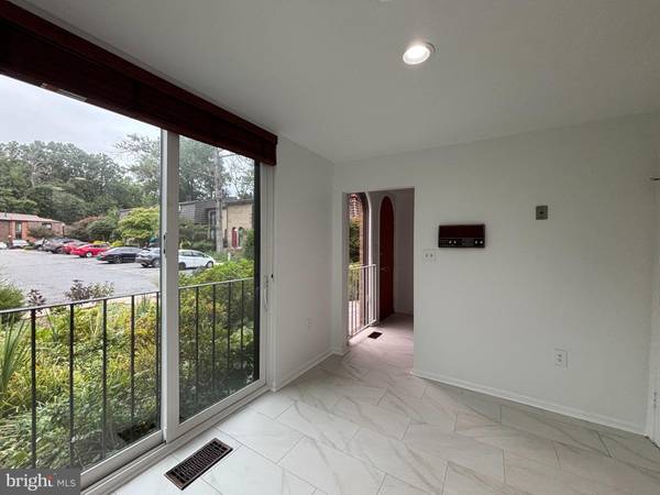 Potomac, MD 20854,8022 INVERNESS RIDGE RD