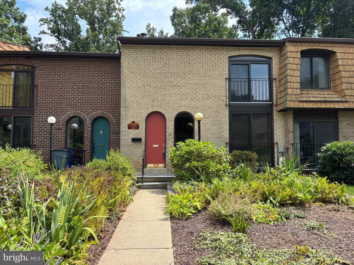 Potomac, MD 20854,8022 INVERNESS RIDGE RD