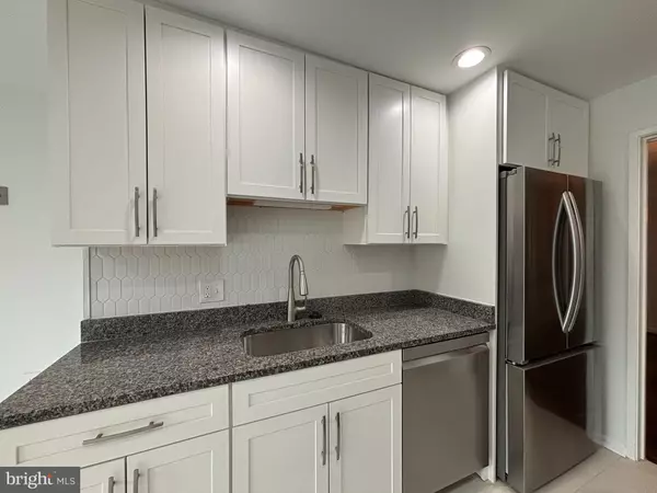 Potomac, MD 20854,8022 INVERNESS RIDGE RD