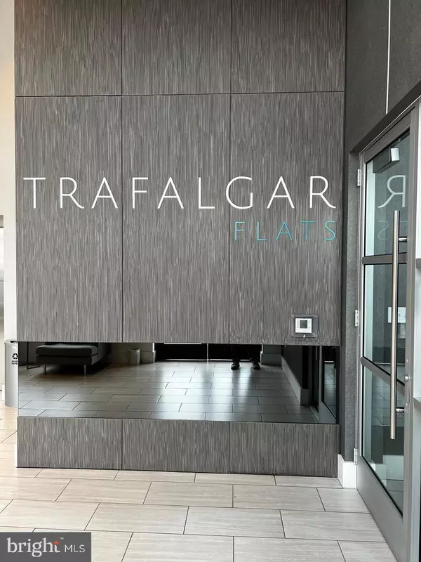 Arlington, VA 22204,989 S BUCHANAN ST #220