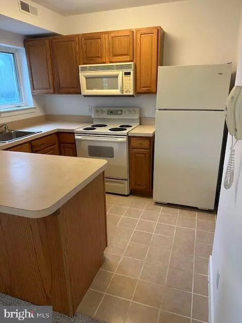 Wilmington, DE 19802,3806 EASTVIEW LN #3806