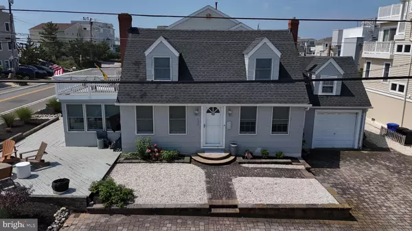 Long Beach Township, NJ 08008,4002 OCEAN BLVD