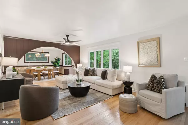 Newtown Square, PA 19073,107 BRYN MAWR AVE