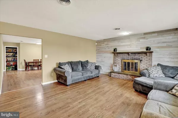 Lebanon, PA 17046,726 SUZANNE DR
