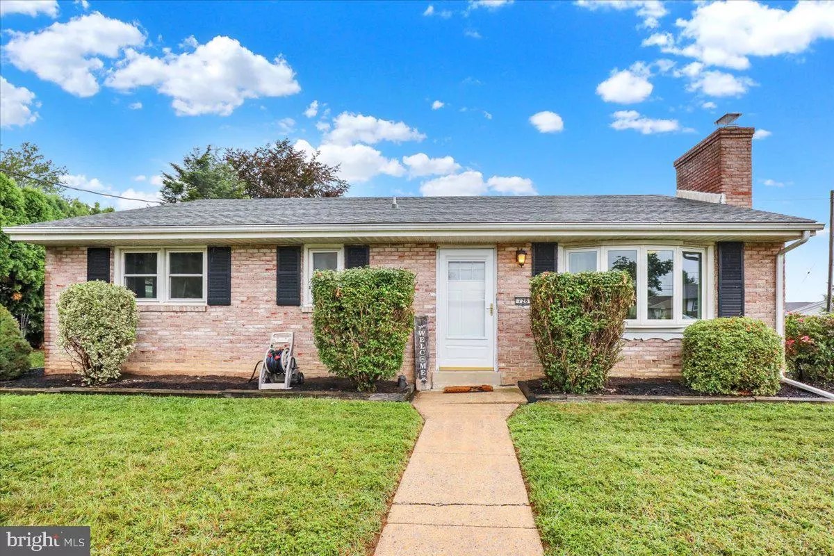 Lebanon, PA 17046,726 SUZANNE DR