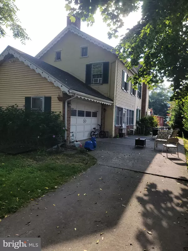 223 N MARKET ST, Duncannon, PA 17020