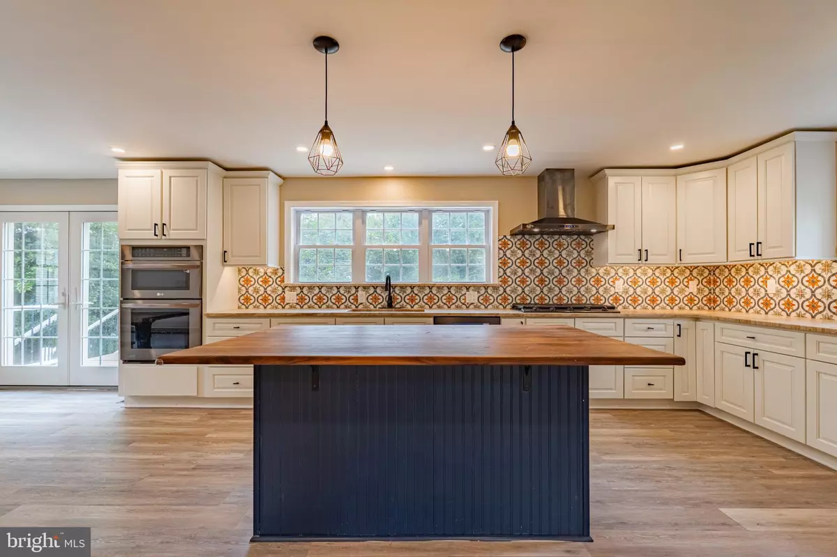 Flourtown, PA 19031,604 ARLINGHAM RD
