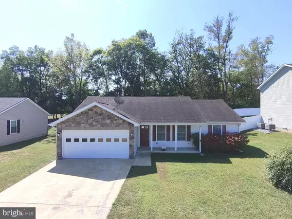 320 CLOSE DR, Martinsburg, WV 25404