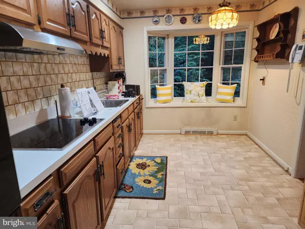 Alexandria, VA 22306,7901 CANDLEWOOD DR