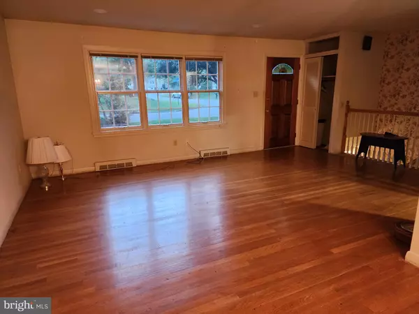 Alexandria, VA 22306,7901 CANDLEWOOD DR