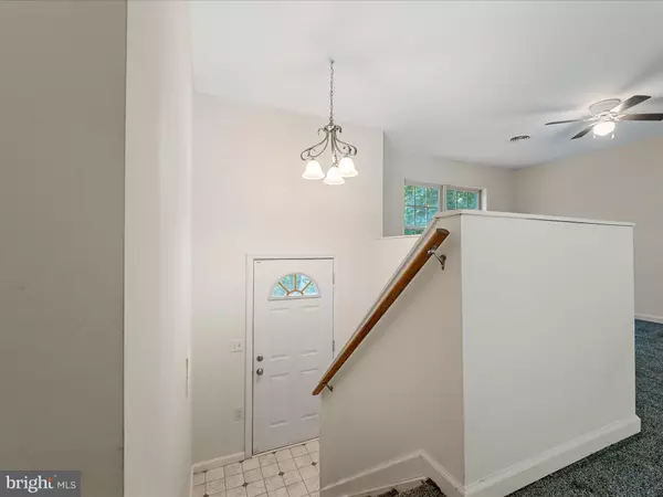 Hedgesville, WV 25427,809 MAVERICK TRL