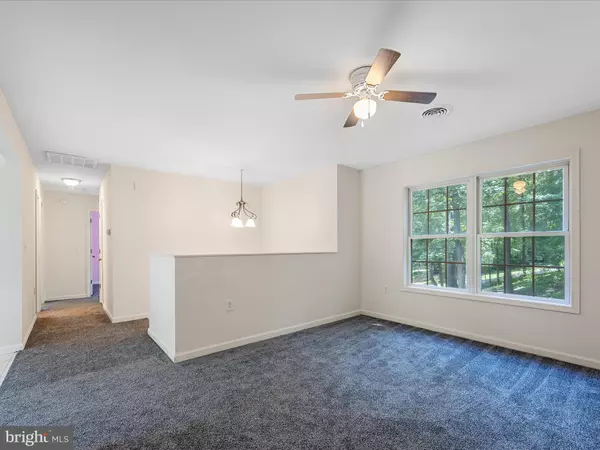 Hedgesville, WV 25427,809 MAVERICK TRL