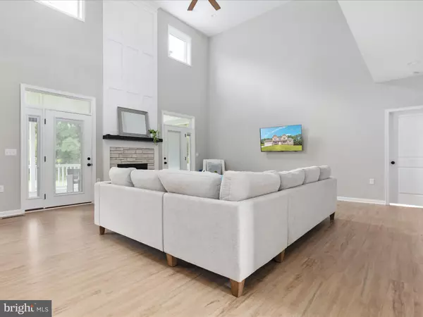 Hedgesville, WV 25427,21 NIMITZ LN