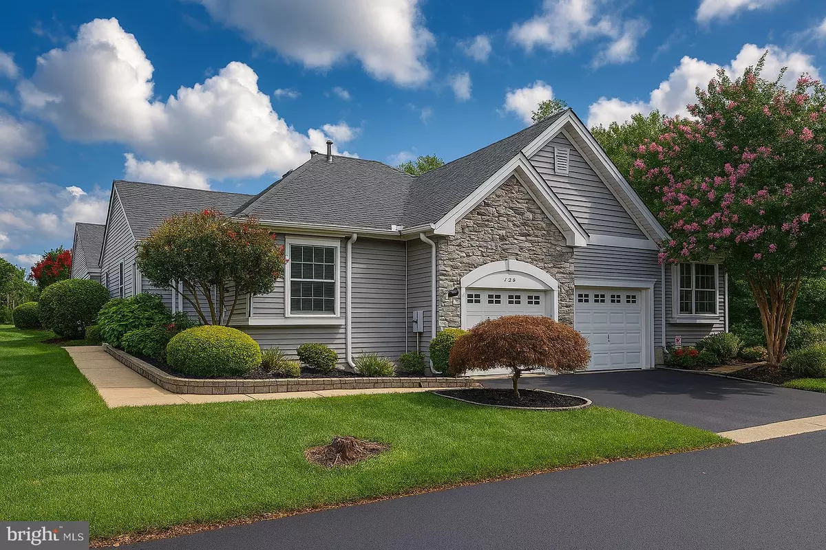 Hamilton, NJ 08690,221 MEADOWLARK DR