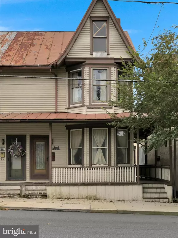 Pine Grove, PA 17963,227 S TULPEHOCKEN ST