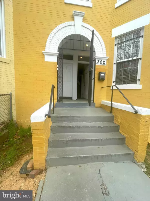 Washington, DC 20002,302 V ST NE