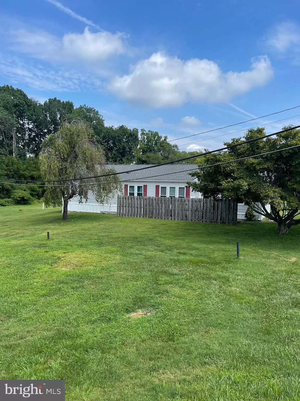 Feasterville Trevose, PA 19053,3406 FOXGLOVE DR