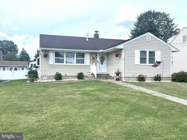 9 LINDEN AVE, Bordentown, NJ 08505