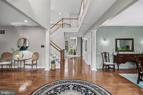 Moorestown, NJ 08057,3 WHITE TAIL CT