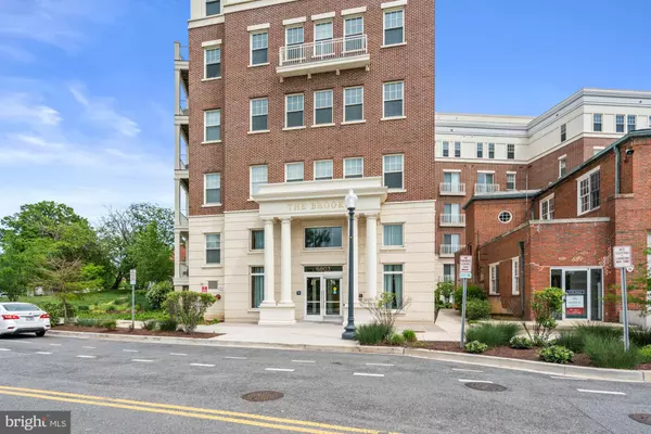 Washington, DC 20012,6803 CAMERON DR NW #105