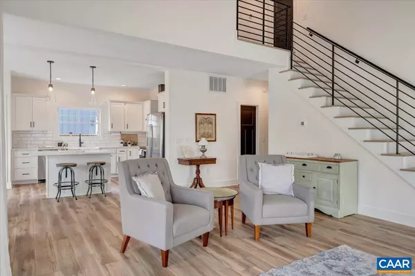 Huddleston, VA 24104,111 RETREAT LN