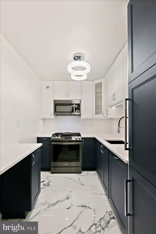 Alexandria, VA 22314,801 N PITT ST #909