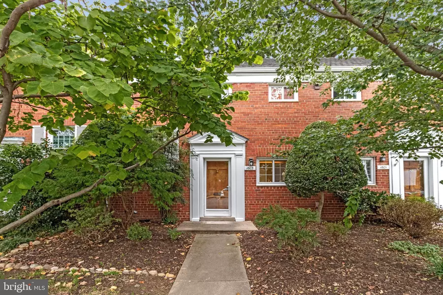 1603 MOUNT EAGLE PL, Alexandria, VA 22302