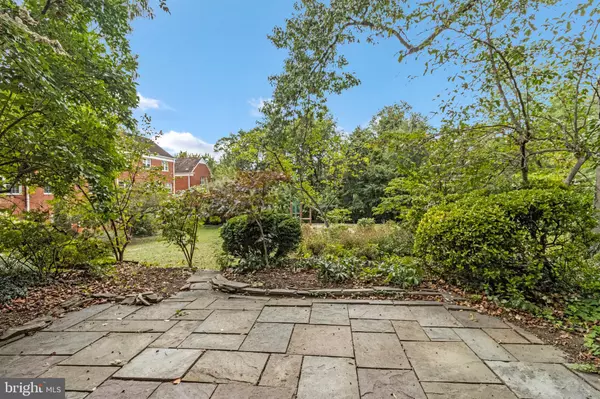 Alexandria, VA 22302,1603 MOUNT EAGLE PL