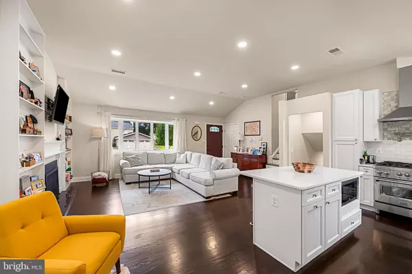 Severna Park, MD 21146,605 PINE TREE DR