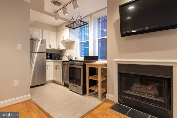 Washington, DC 20009,1731 WILLARD ST NW #102