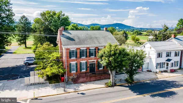 103 E MAIN ST, Fairfield, PA 17320