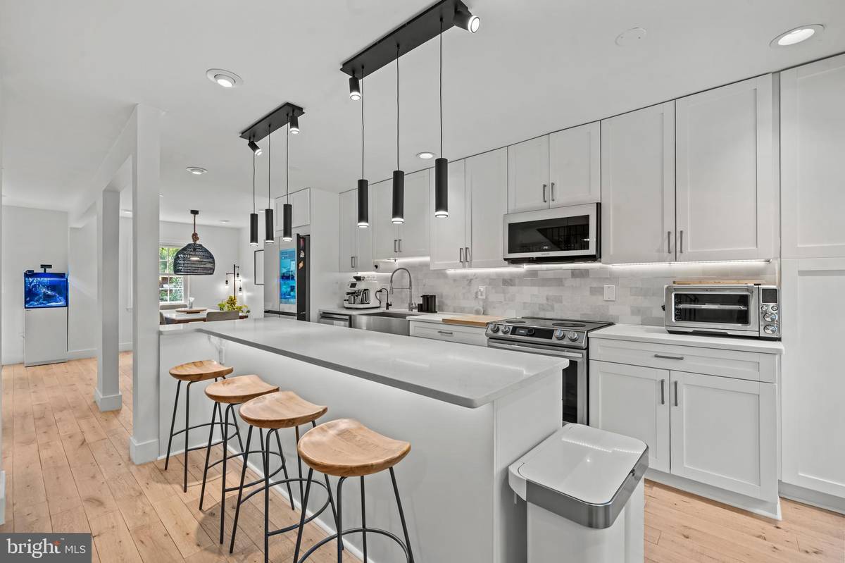 Fairfax, VA 22030,3224 ADAMS CT