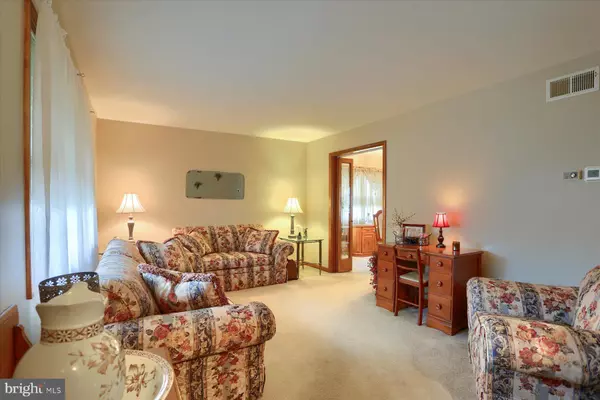 Abbottstown, PA 17301,345 ROLLING LN