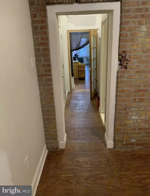 Philadelphia, PA 19133,206 W ALLEGHENY AVE