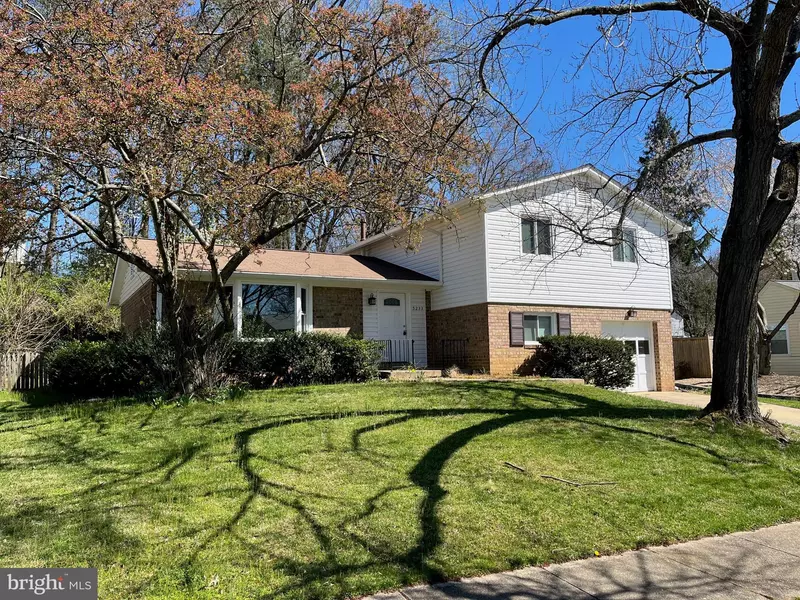 5233 POMMEROY DR, Fairfax, VA 22032