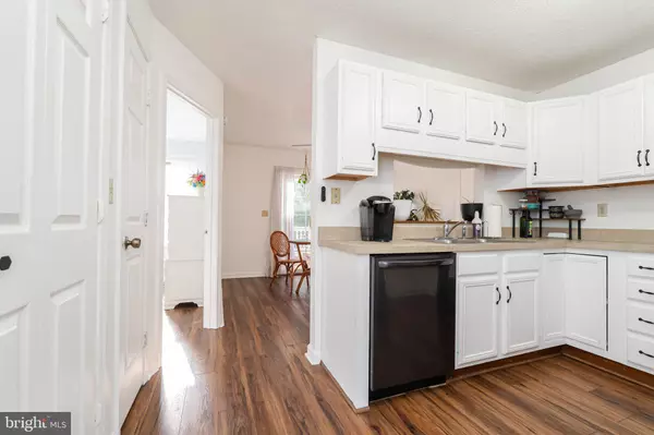 Martinsburg, WV 25401,204 SENTRY LN