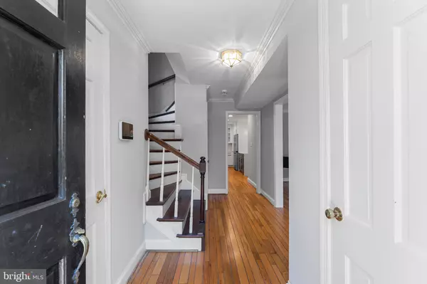 Washington, DC 20016,2810 NORTH GLADE ST NW