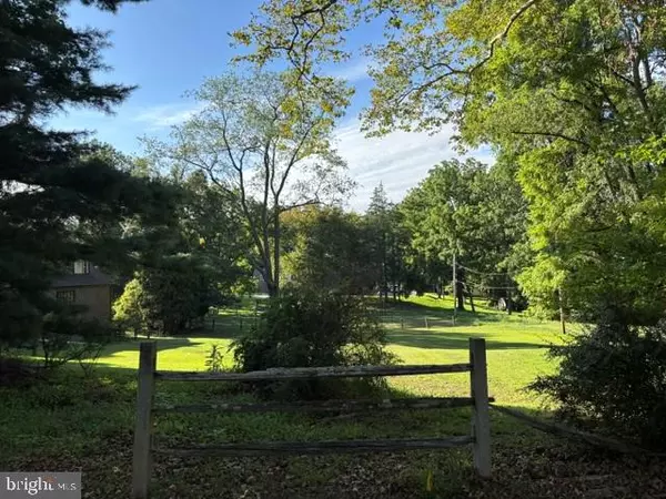 Philadelphia, PA 19128,625 SPRING LANE