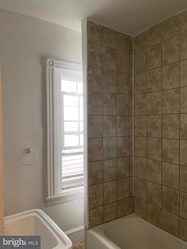 Reading, PA 19601,729 THORN ST