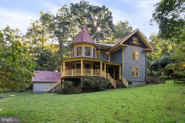 Round Hill, VA 20141,35454 CHERRY GROVE LN