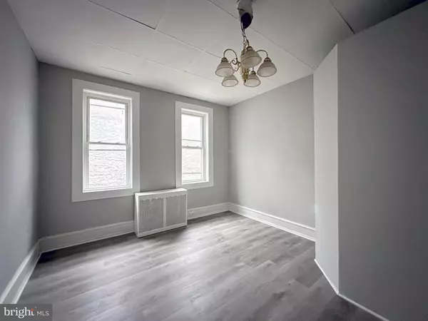 Philadelphia, PA 19139,5424 WALNUT ST