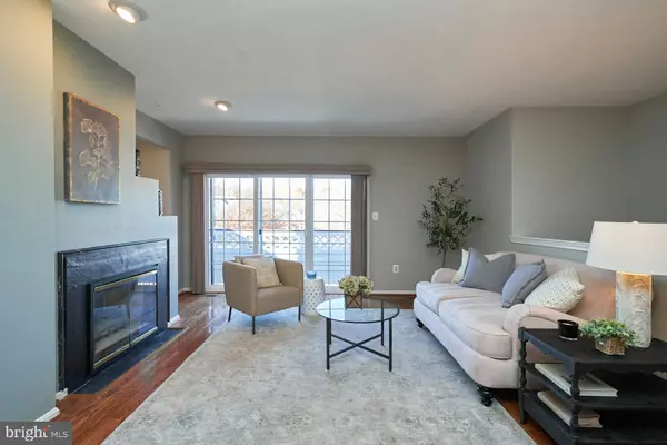 Centreville, VA 20120,5105 WYNDHAM ROSE CV #115