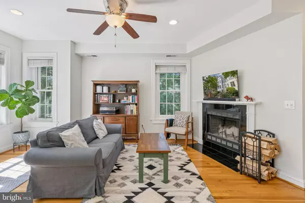 Washington, DC 20010,1633 NEWTON ST NW #3