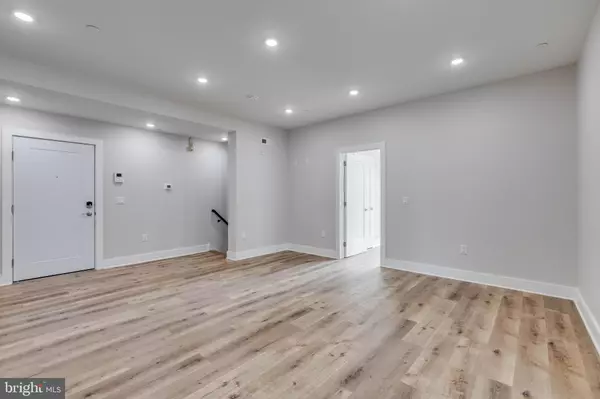 Philadelphia, PA 19130,1434 PARRISH ST #2