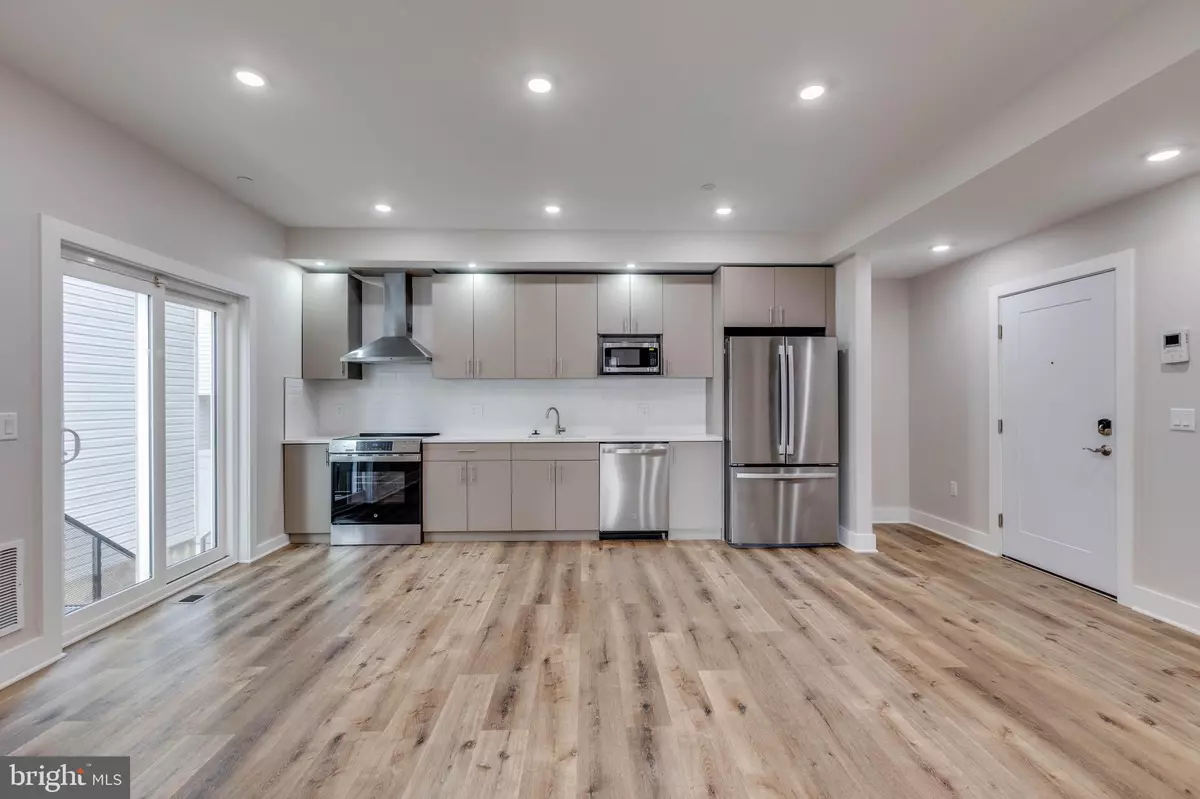 Philadelphia, PA 19130,1434 PARRISH ST #2