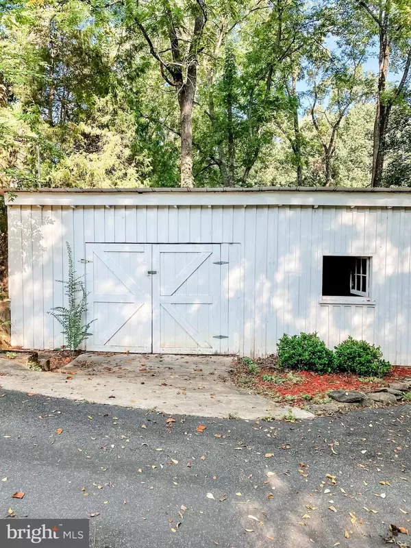 Fredericksburg, VA 22407,6207 RIVER RD